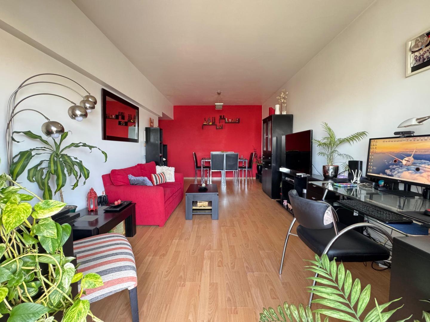 Avenida Teniente General Donato Álvarez 900