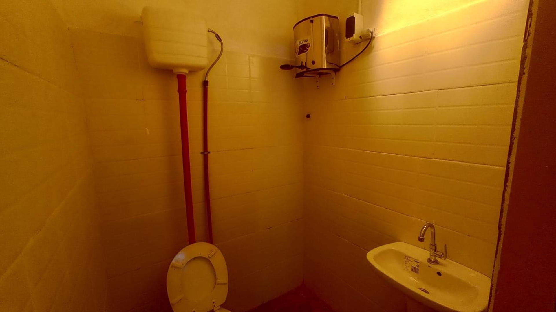 Departamento en Alquiler en Lanus Este, $ 270.000