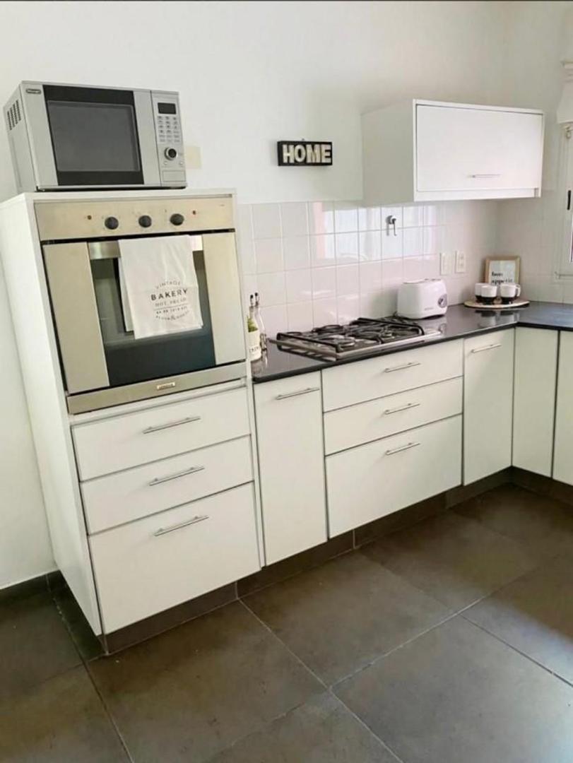 Casa con piscina en alquiler temporario