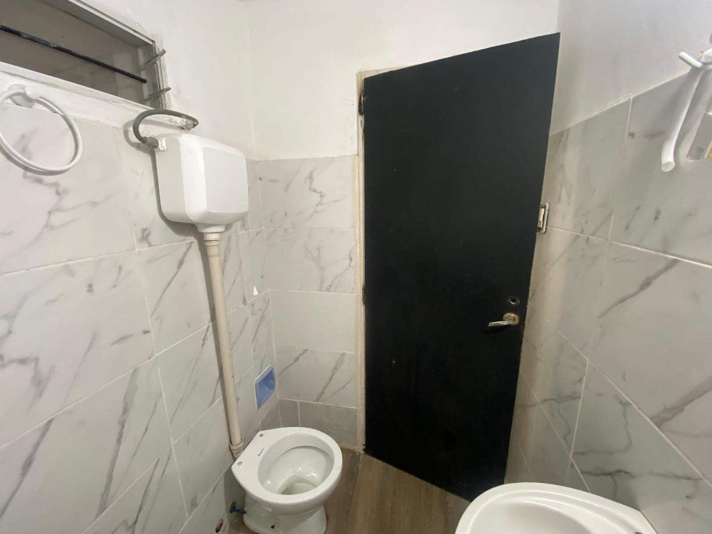 Casa en Venta con 6 cocheras