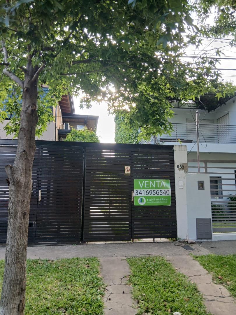 Dr. Pedro José Agrelo 800