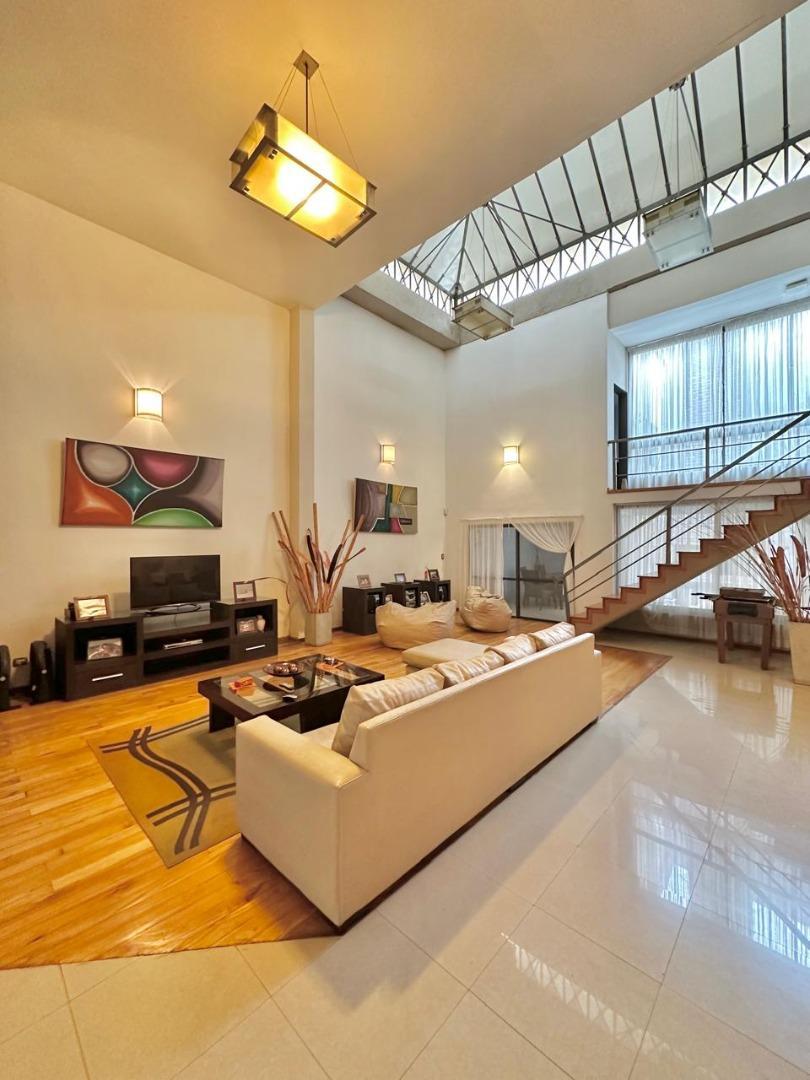 Casa en Venta al Oeste