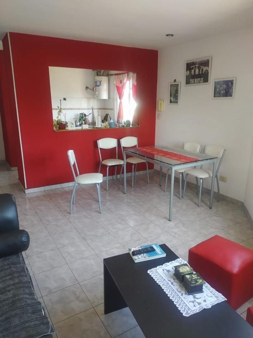 Departamento en Venta en Villa Luzuriaga, USD 62.000