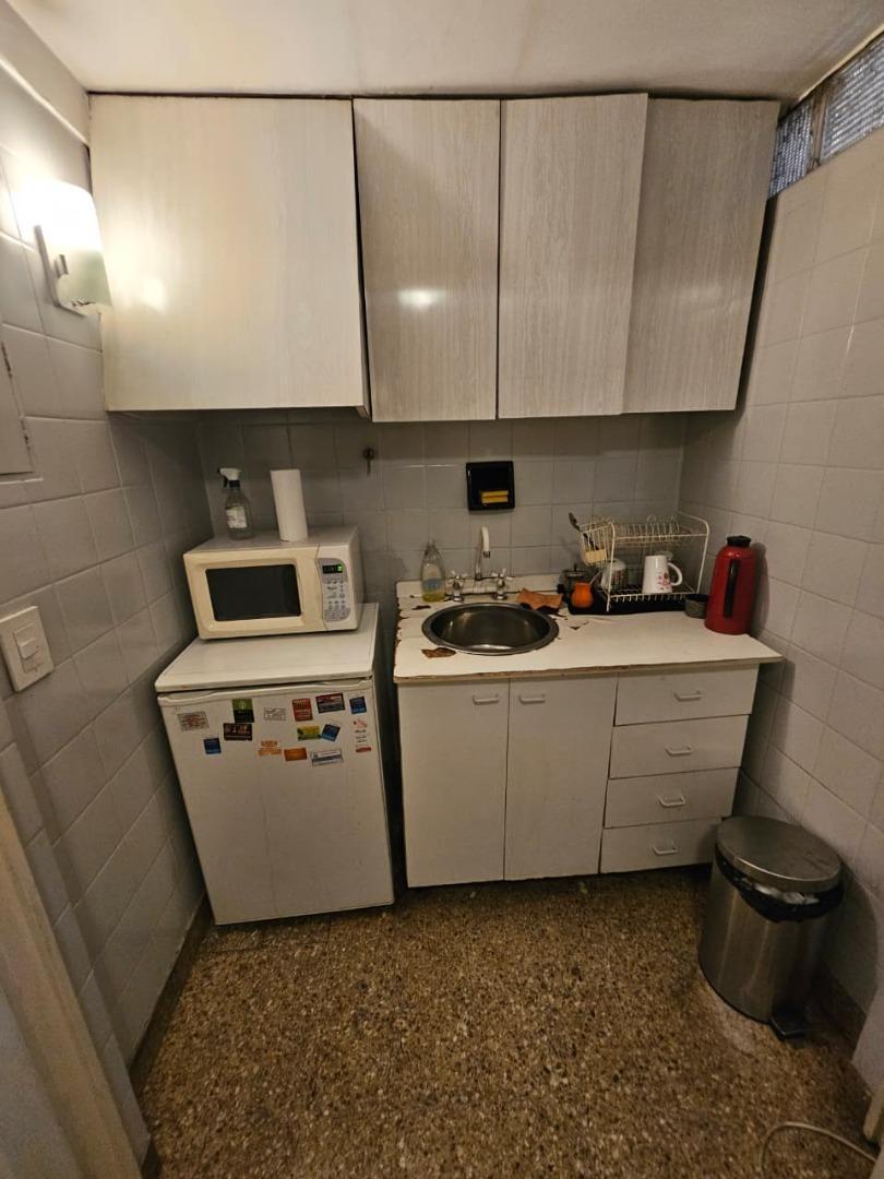 Av Luis Maria Campos 1400