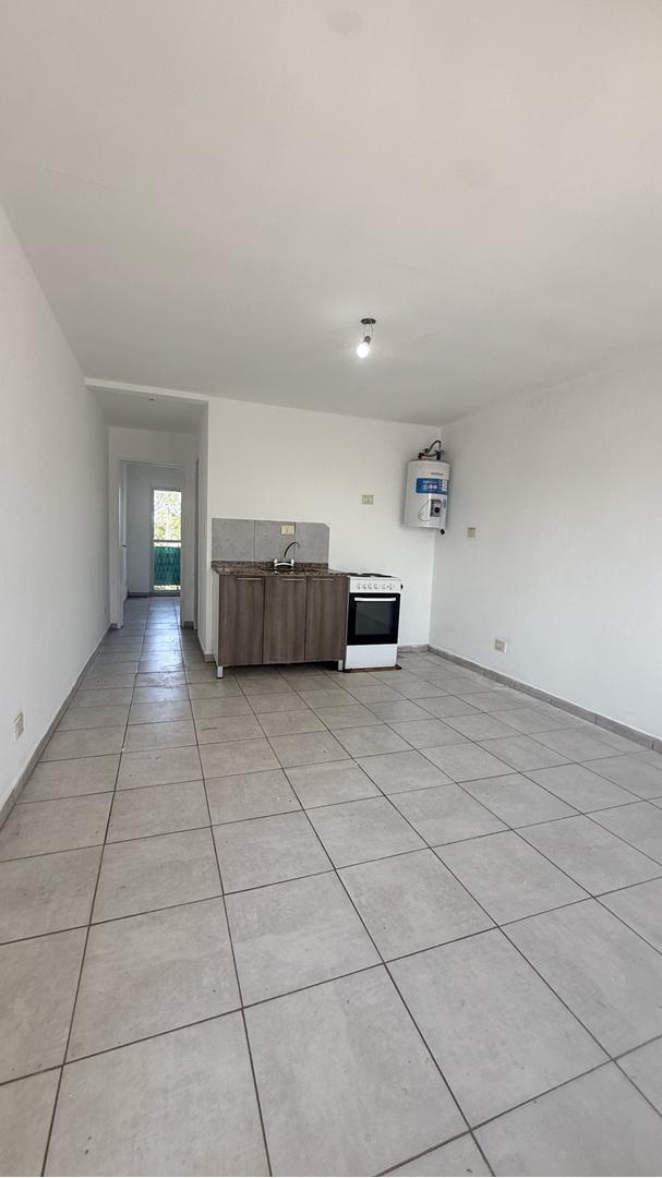 Departamento en Alquiler en Munro, $ 600.000