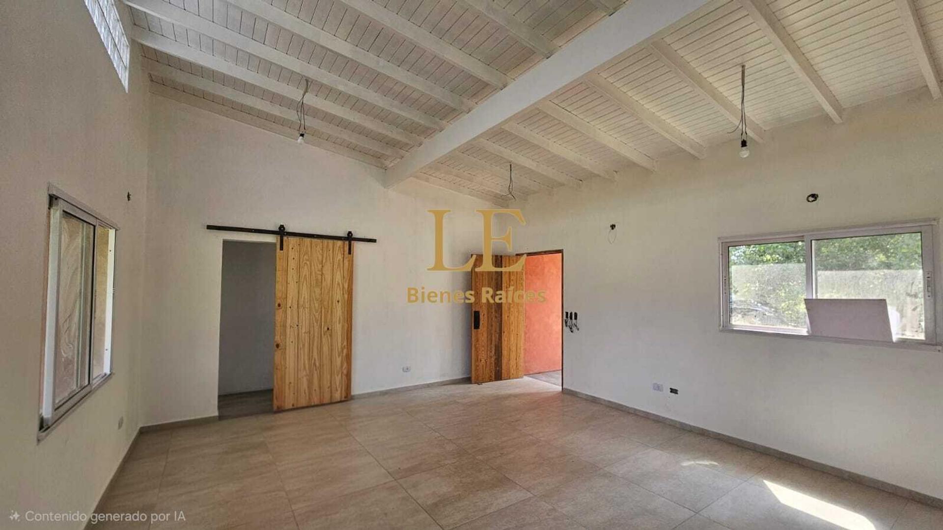 Casa en Venta con 2 cocheras