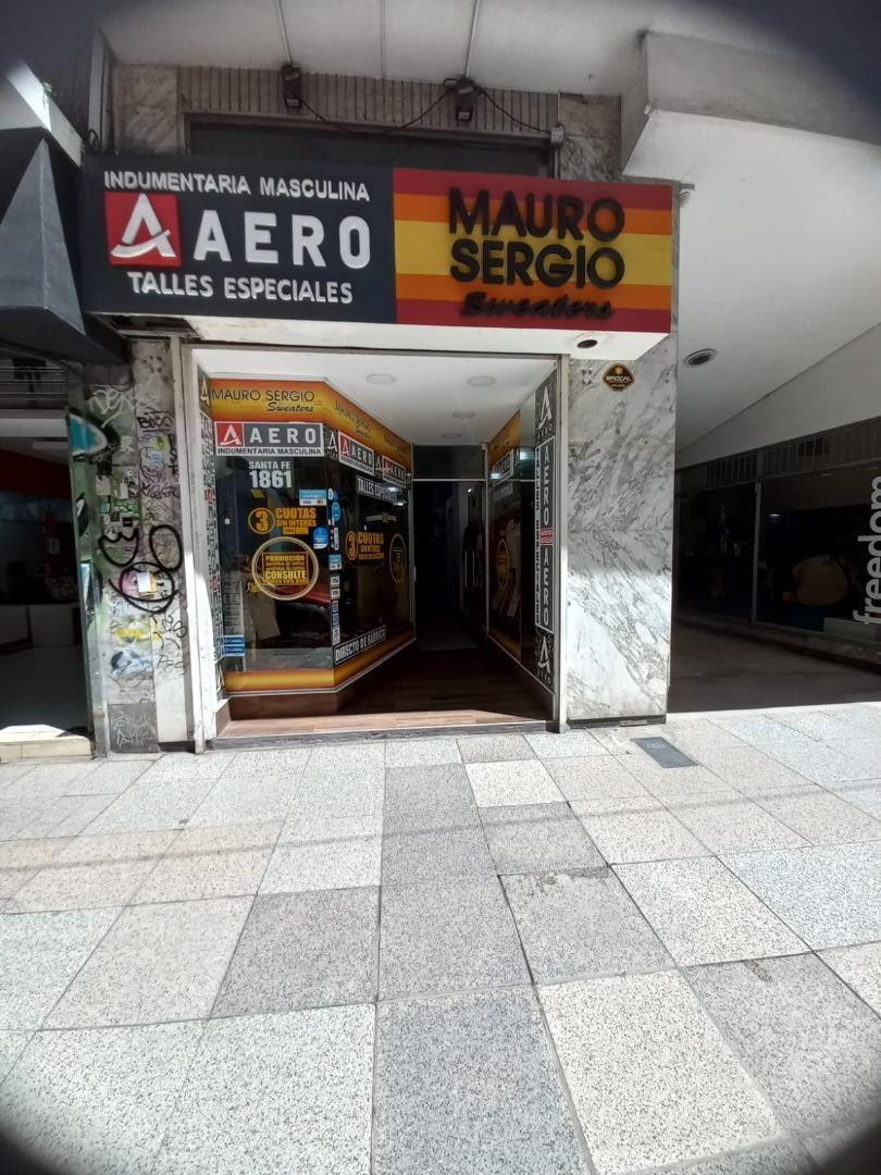 LOCAL A LA CALLE PLANTA BAJA DE 3 X 30 - CENTRO