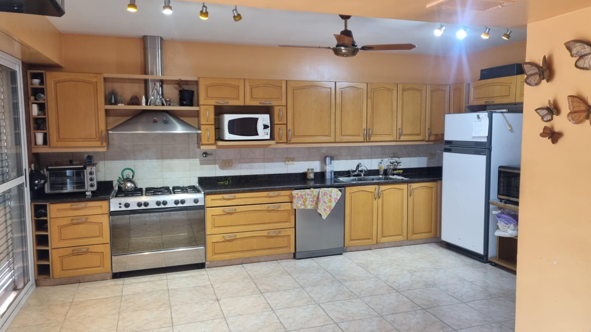 Casa en Venta en Carapachay, USD 595.000