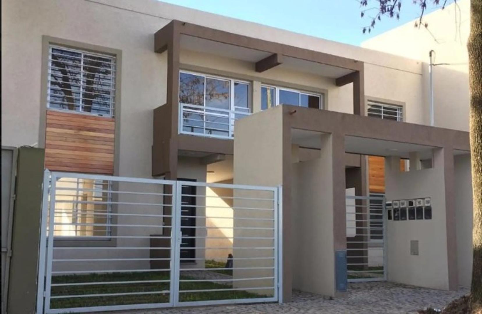 Dúplex de 4 ambientes en Ituzaingó sur