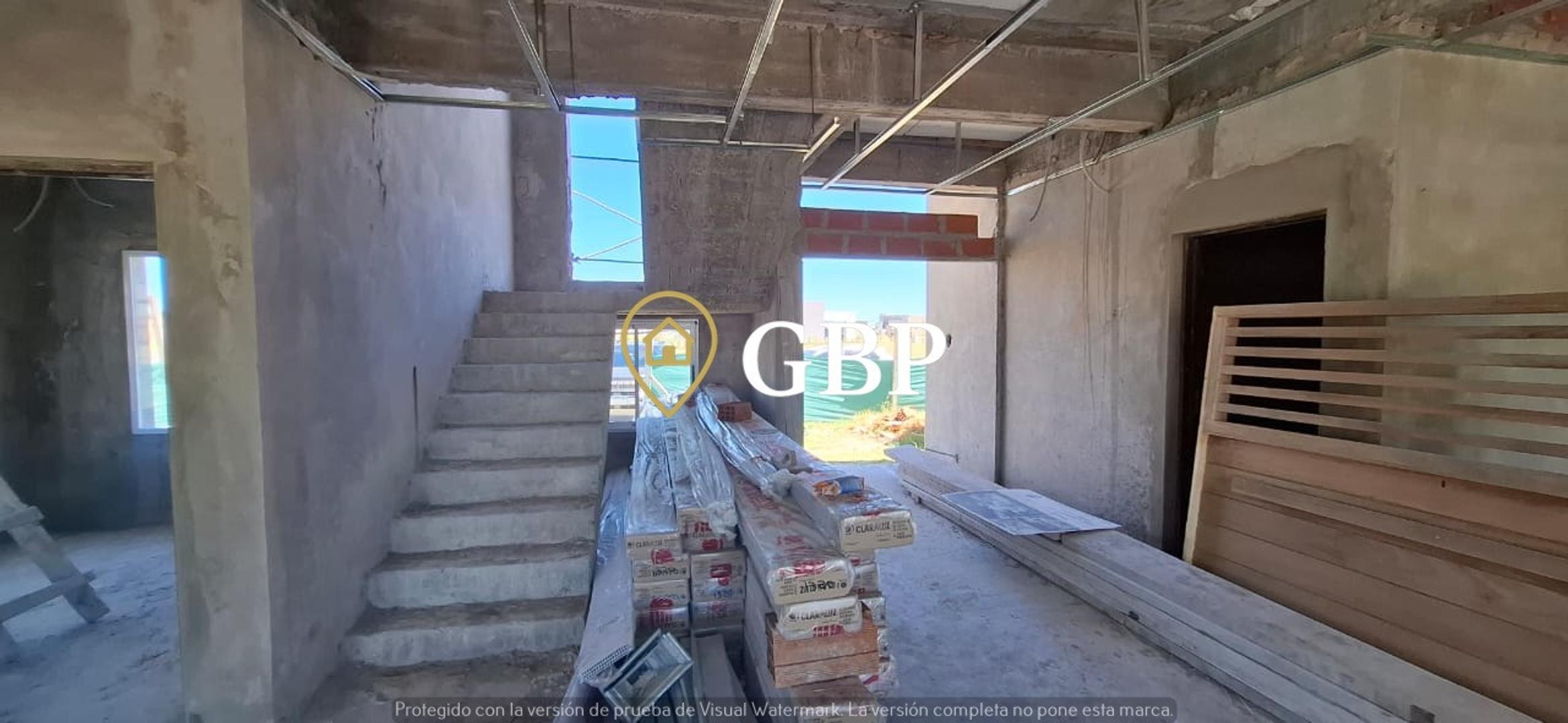 Casa 4 ambientes con 3 baños