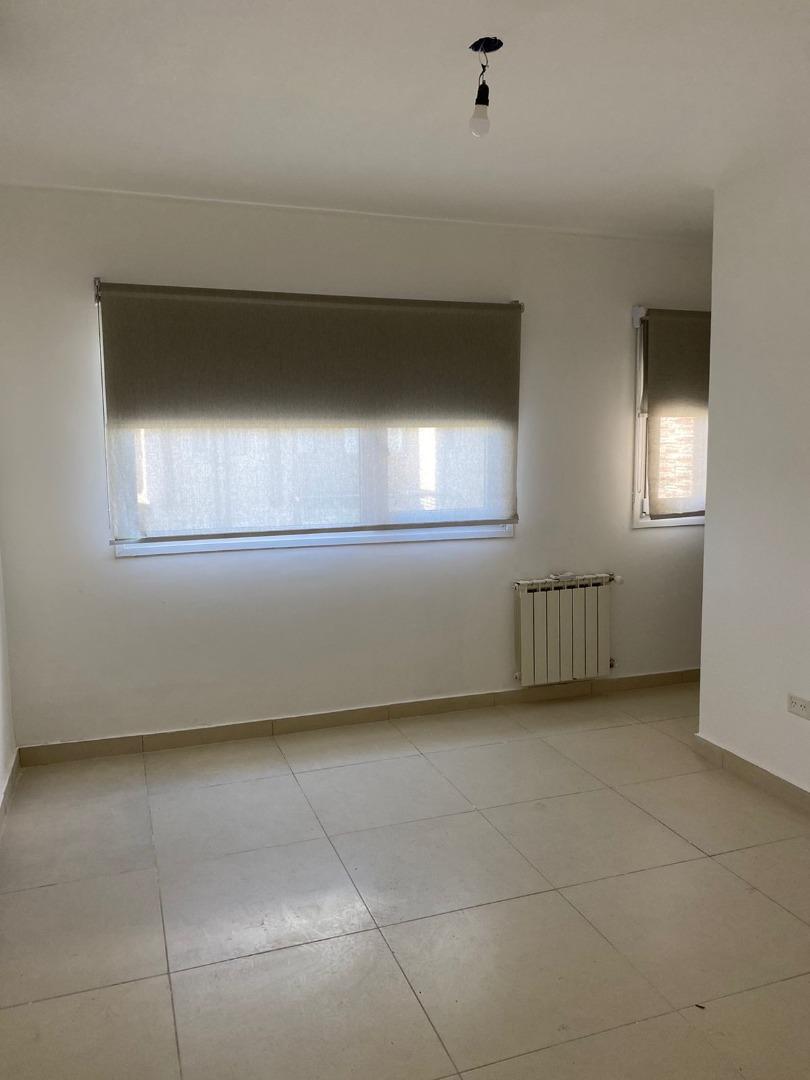 Departamento en Alquiler de 4 ambientes