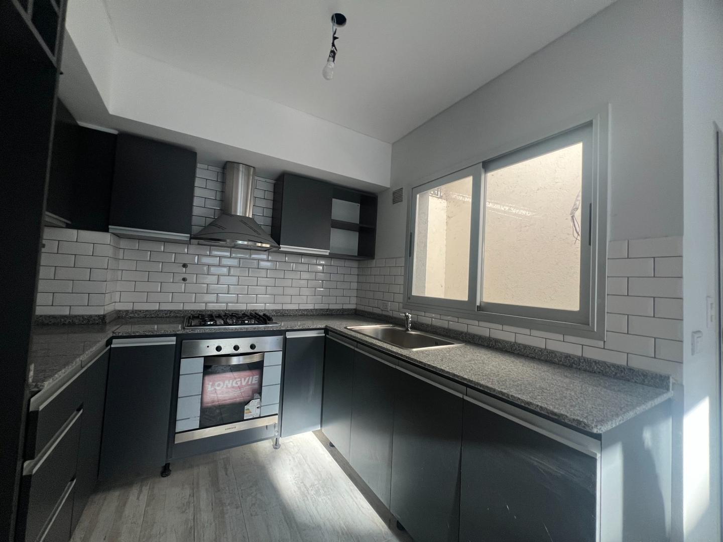 Depto Tipo Casa en Venta en Ituzaingo Norte, USD 107.000