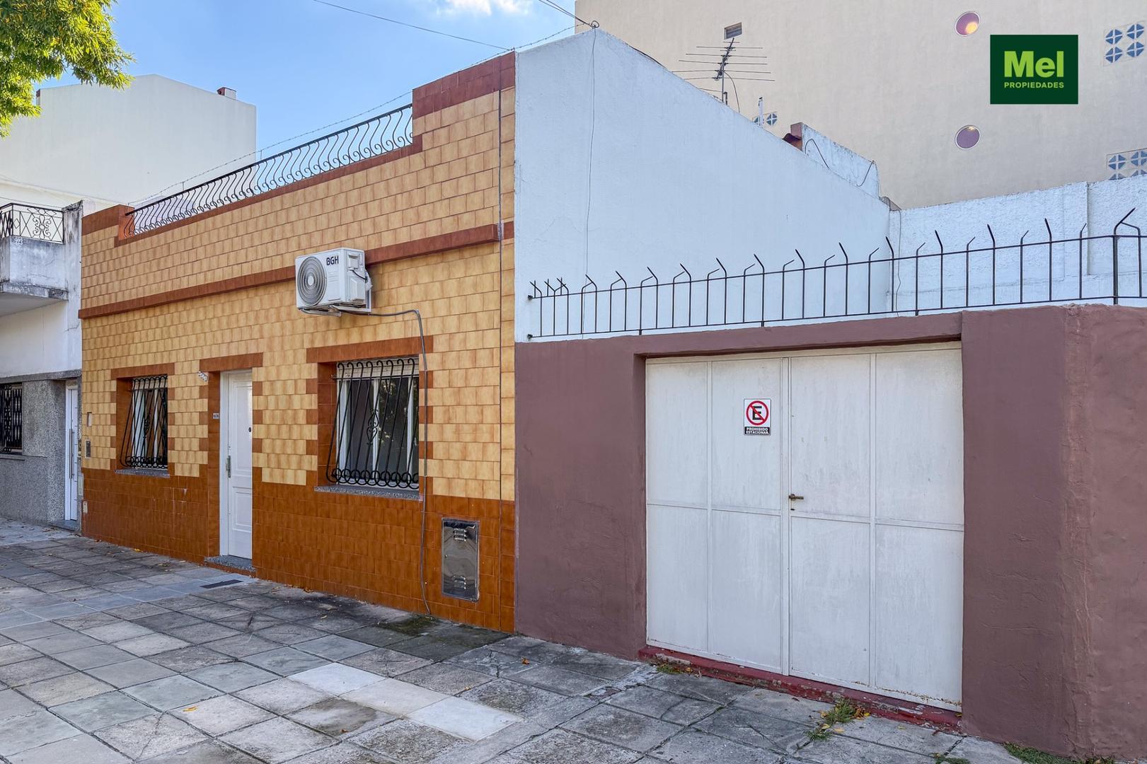 Casa 3 ambientes lCocheras y Terraza  l Venta, Urquiza