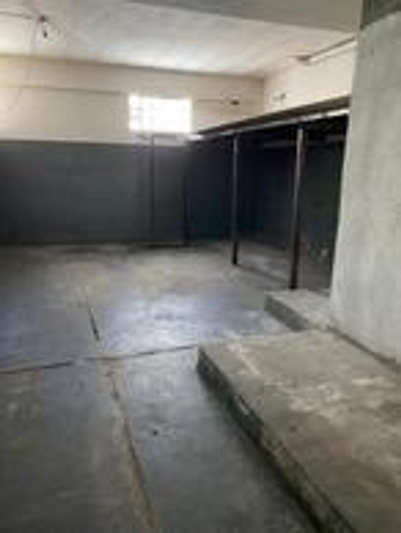 Local en venta más 3 deptos 3 ambientes block