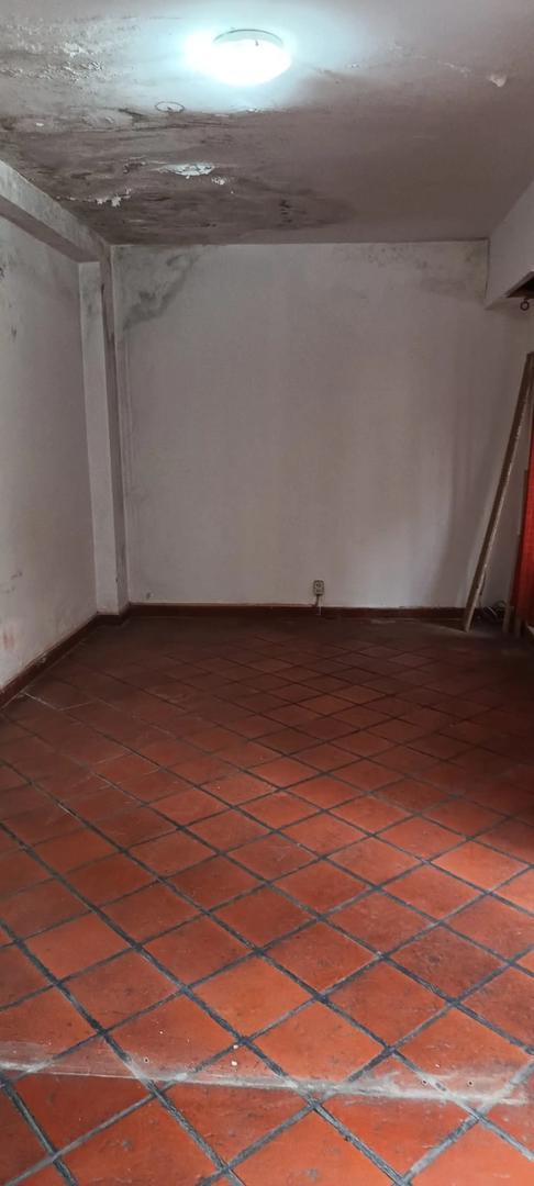 Casa en Venta en Isidro Casanova, USD 80.000