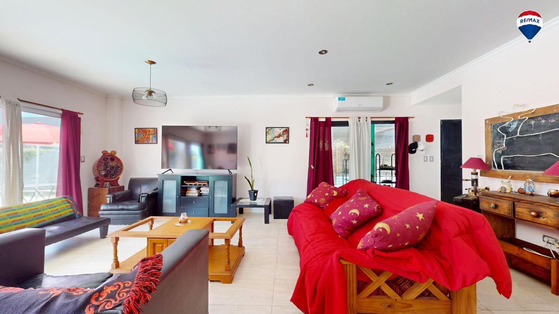 Casa en Venta con 1 cochera