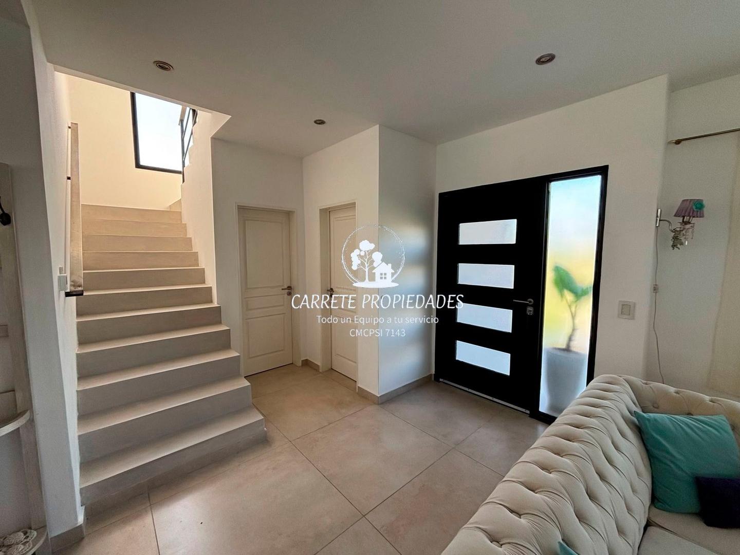 Casa en Alquiler en Pilar del Este - Santa Lucia, USD 1.400