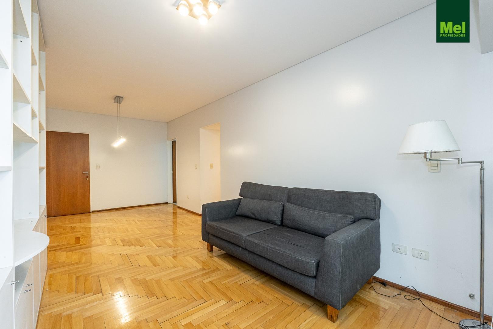 Semipiso, 3 ambientes en venta con balcón y baulera