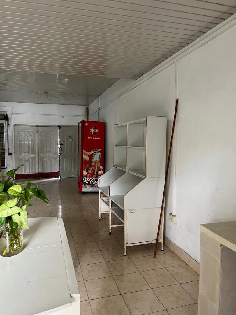 Local en Venta en Campana, USD 100.000