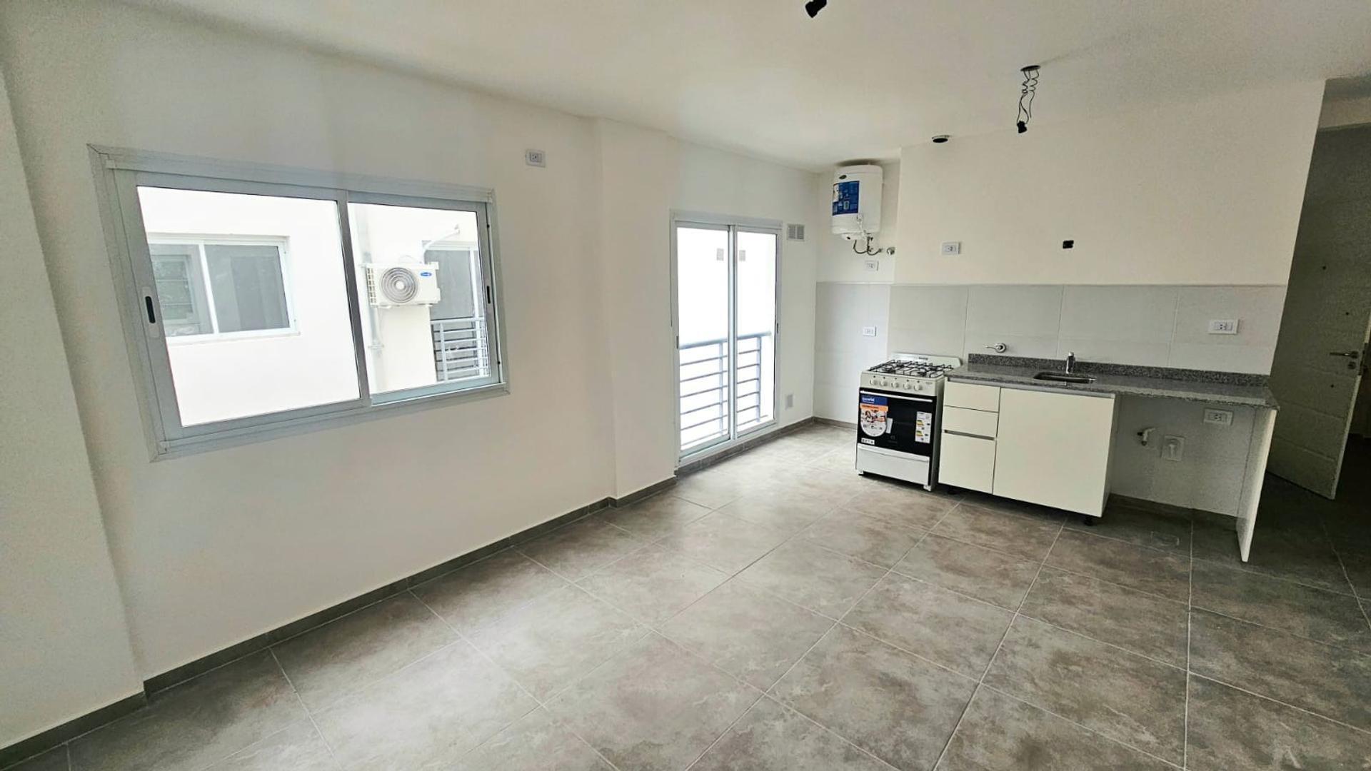 Departamento en Alquiler en San Justo, $ 330.000