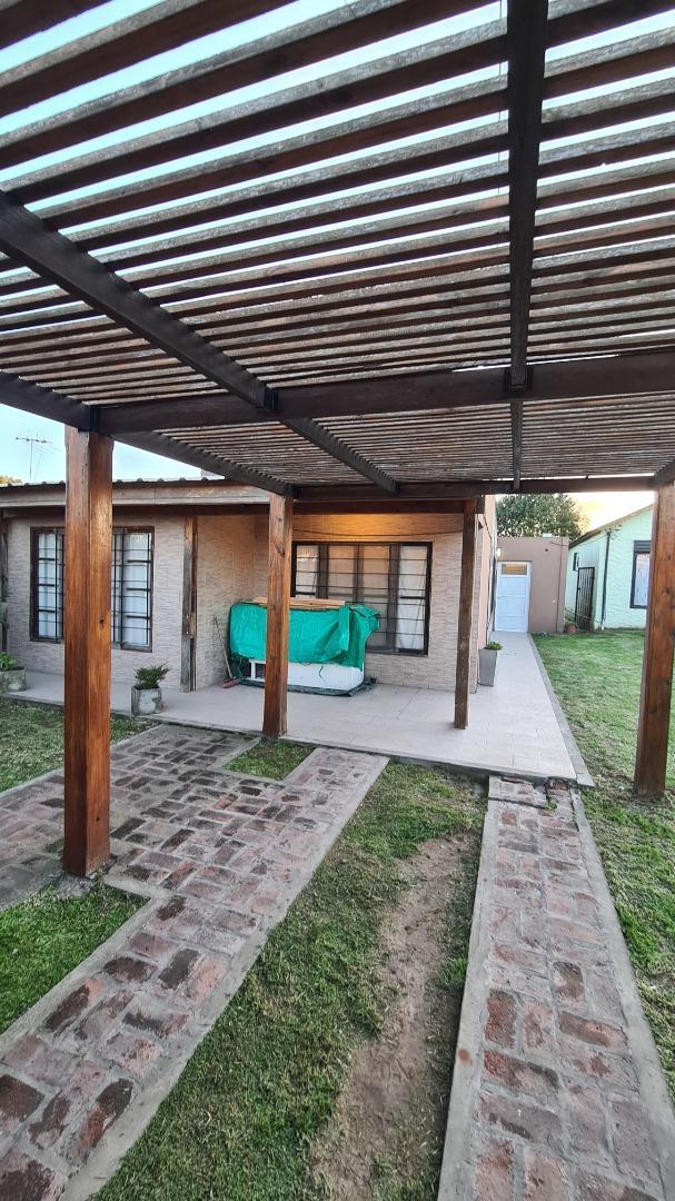 Casa tres habitaciones en Alejandro Korn cerca de todo