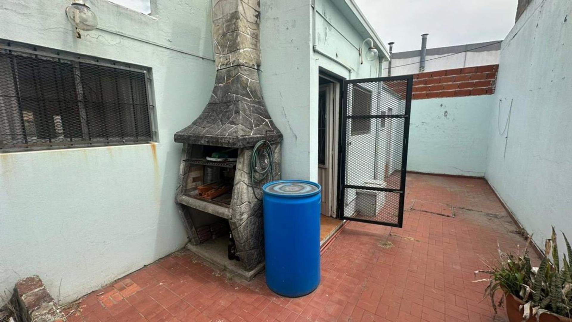 Depto Tipo Casa en Venta en Tolosa, USD 45.000