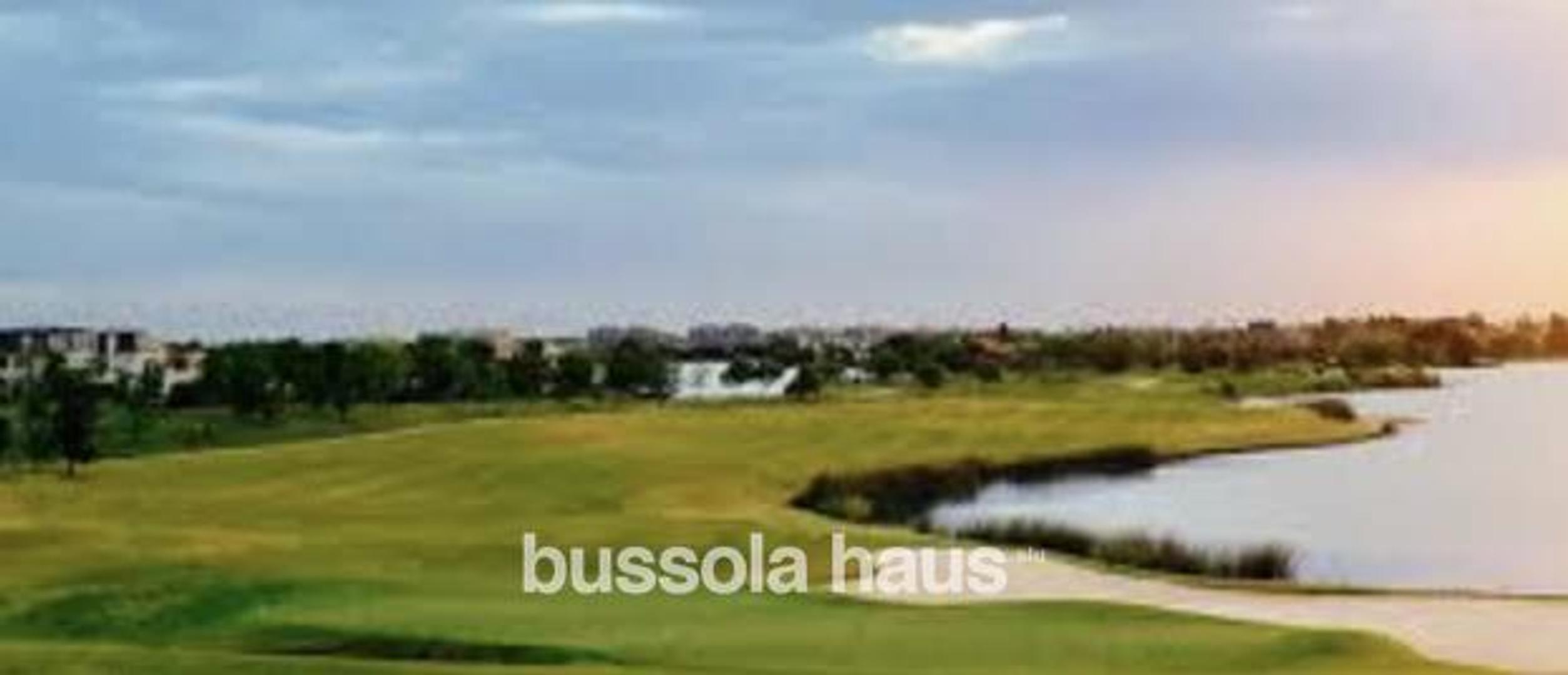 Casa 8 ambientes con 4 baños