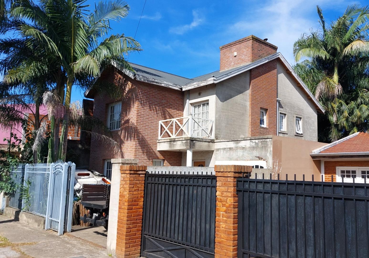 VENTA CASA 3 AMBIENTES GARAGE PARQUE QUILMES