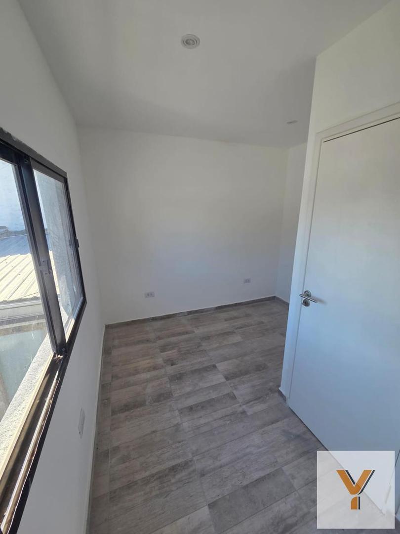 Depto Tipo Casa 3 ambientes con 1 baño