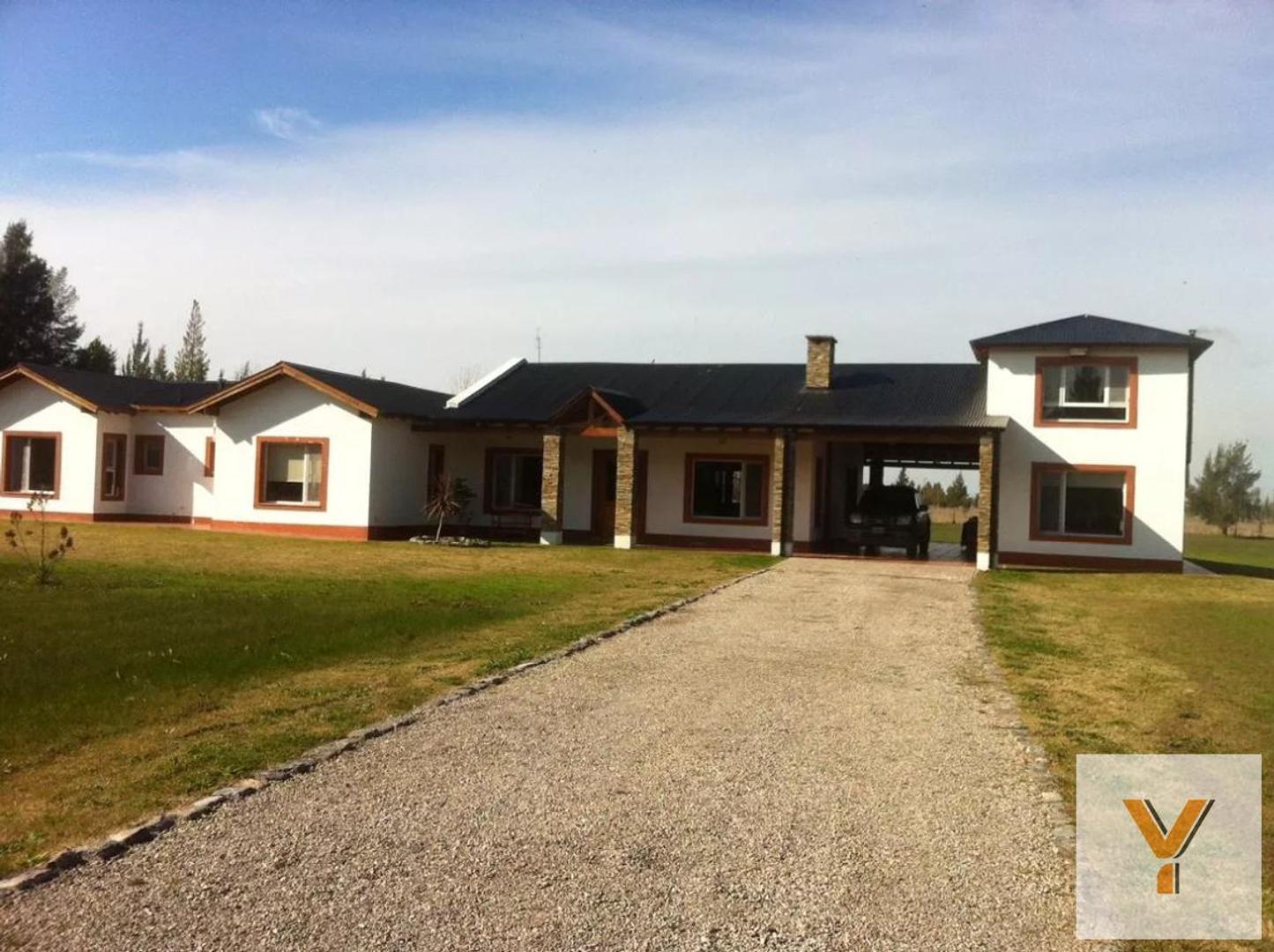 Casa en venta - 4 dormitorios 3 Baños - Cochera - 1000mts2 - Estancia Las Malvinas, Coronel Brandsen