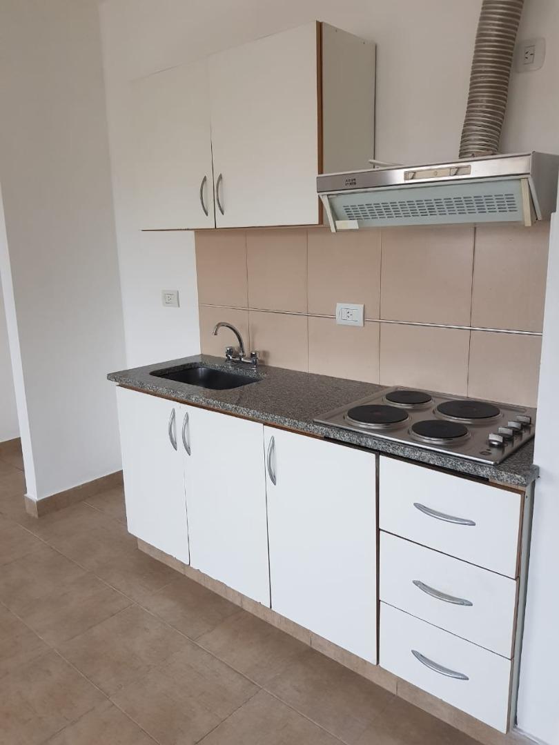 Departamento en Venta en Villa Sarmiento, USD 58.000