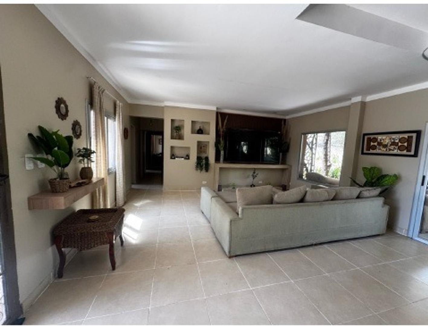 Exc casa 3 dor esc/suite/qcho/parr/gal La Lucinda Norte