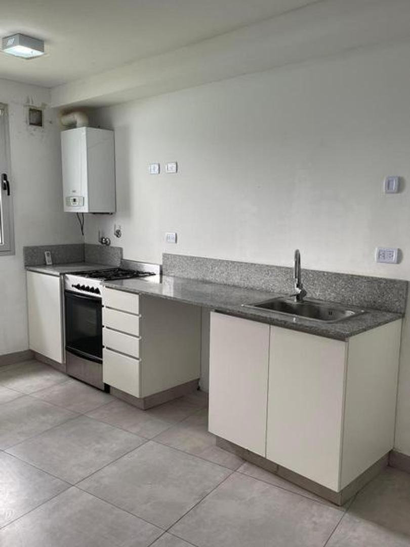 Departamento en Alquiler con 1 cocheras
