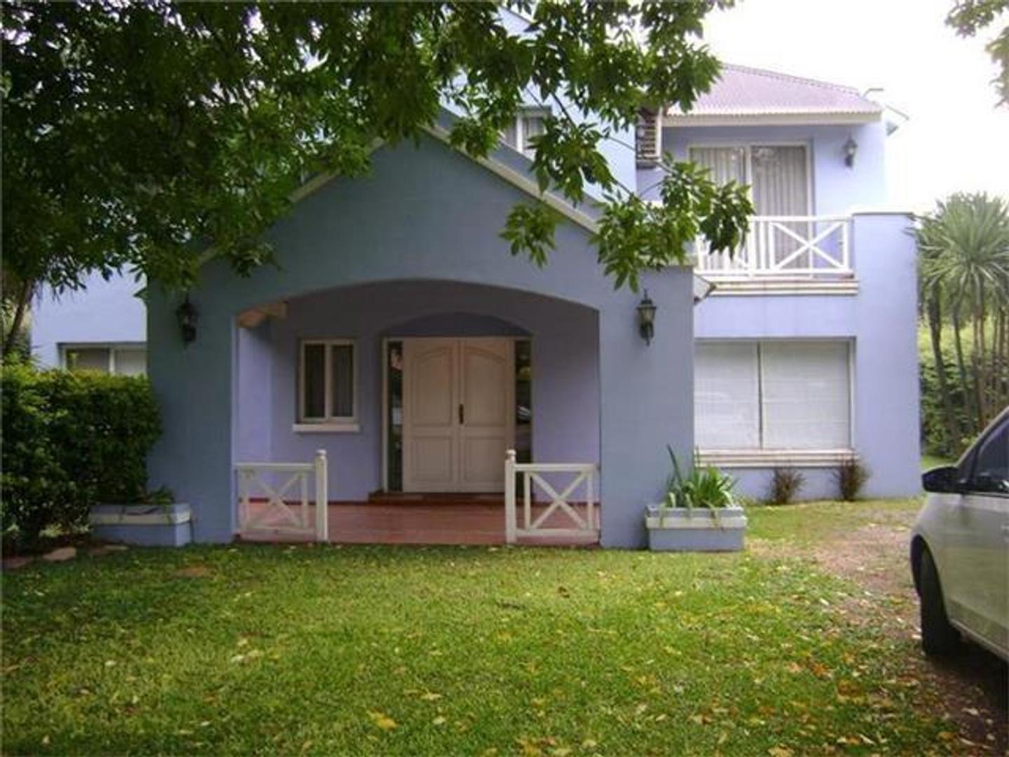 EXCELENTE CASA EN VENTA EN CC. GOLFER`S