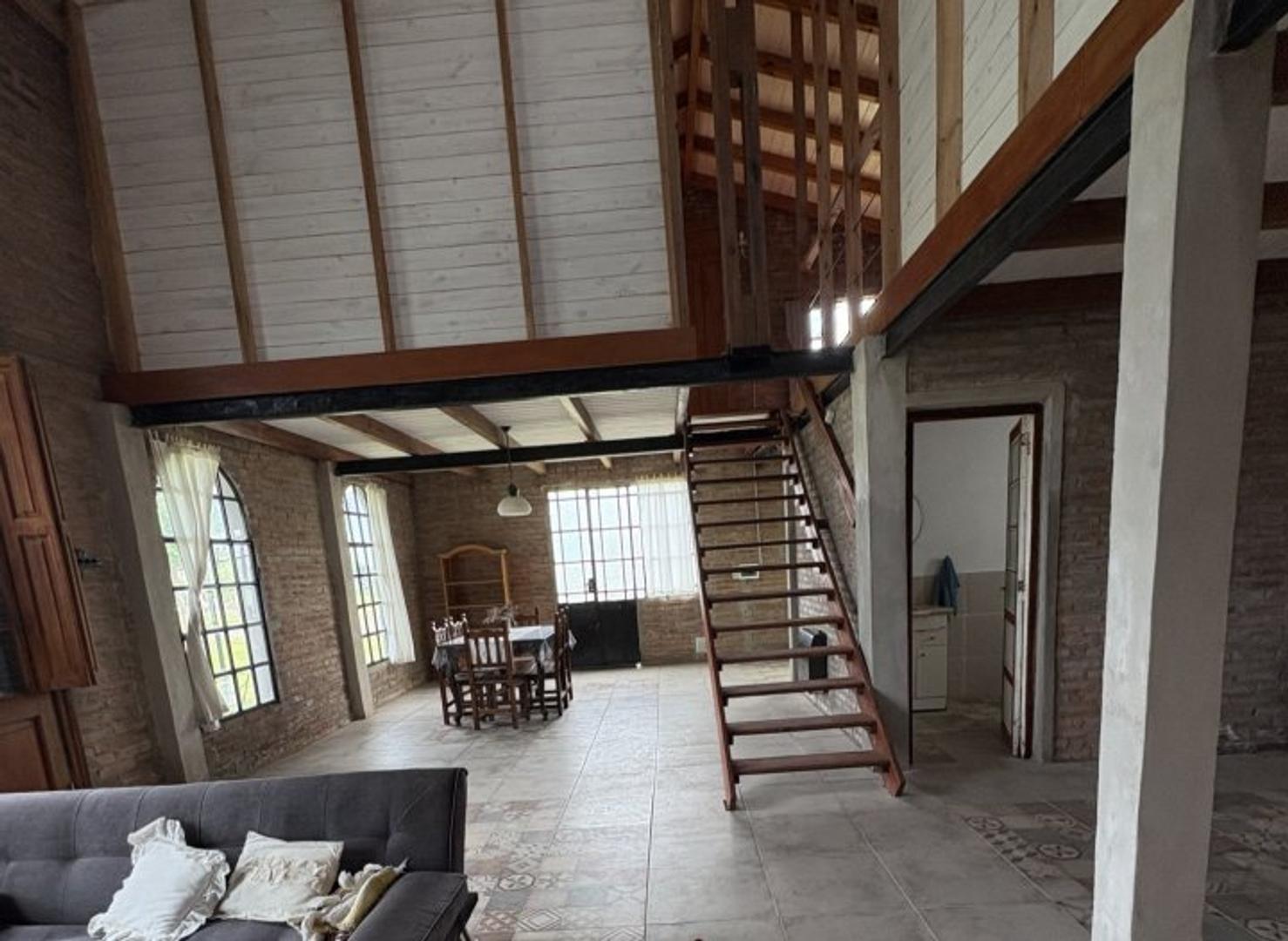 Casa 5 ambientes con 1 baño