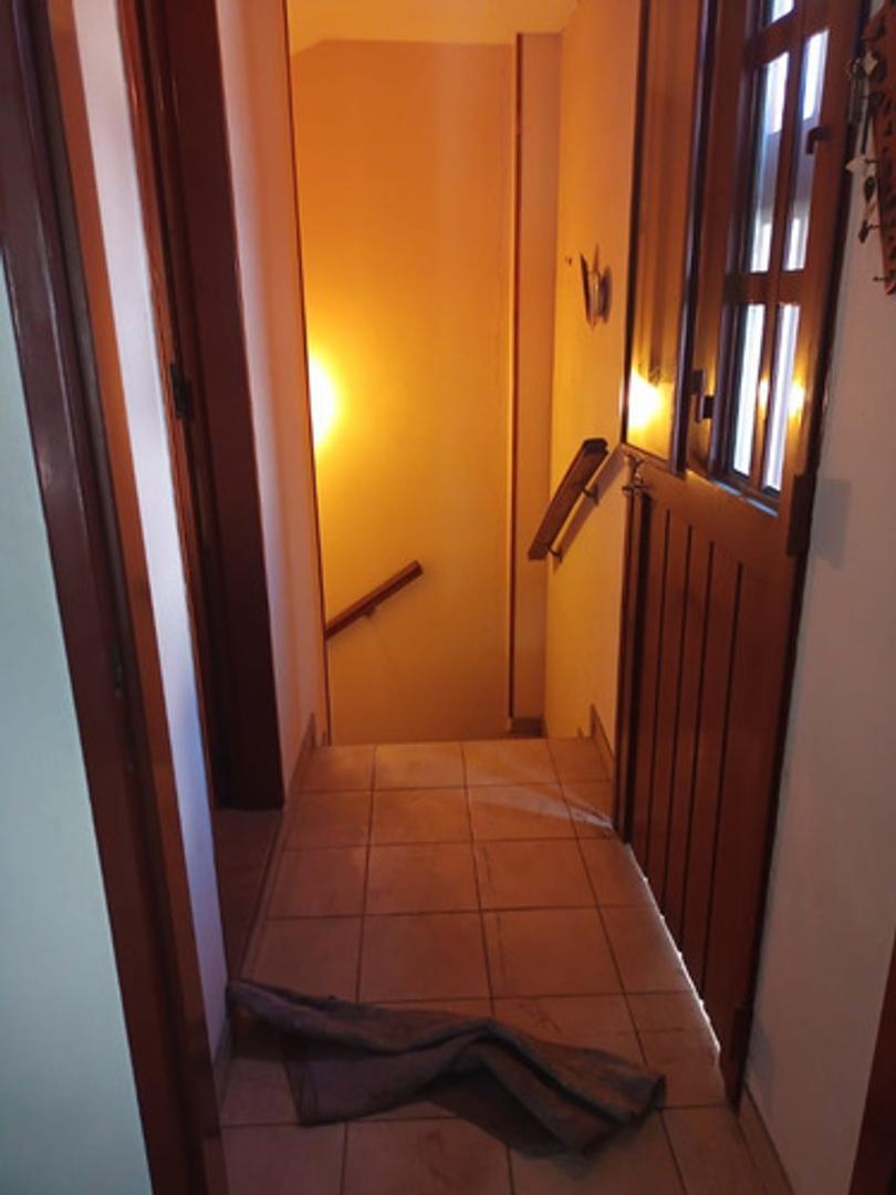 Casa 2 ambientes con 2 baños