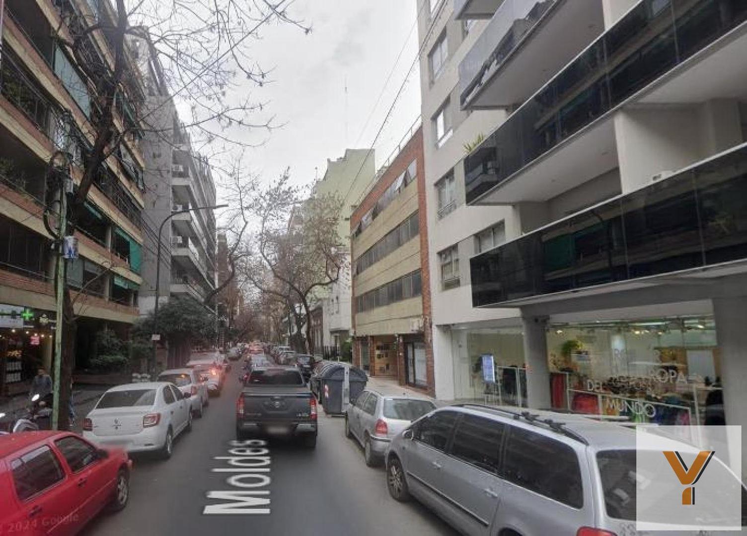 Moldes e/ Avenida Olazábal y Mendoza