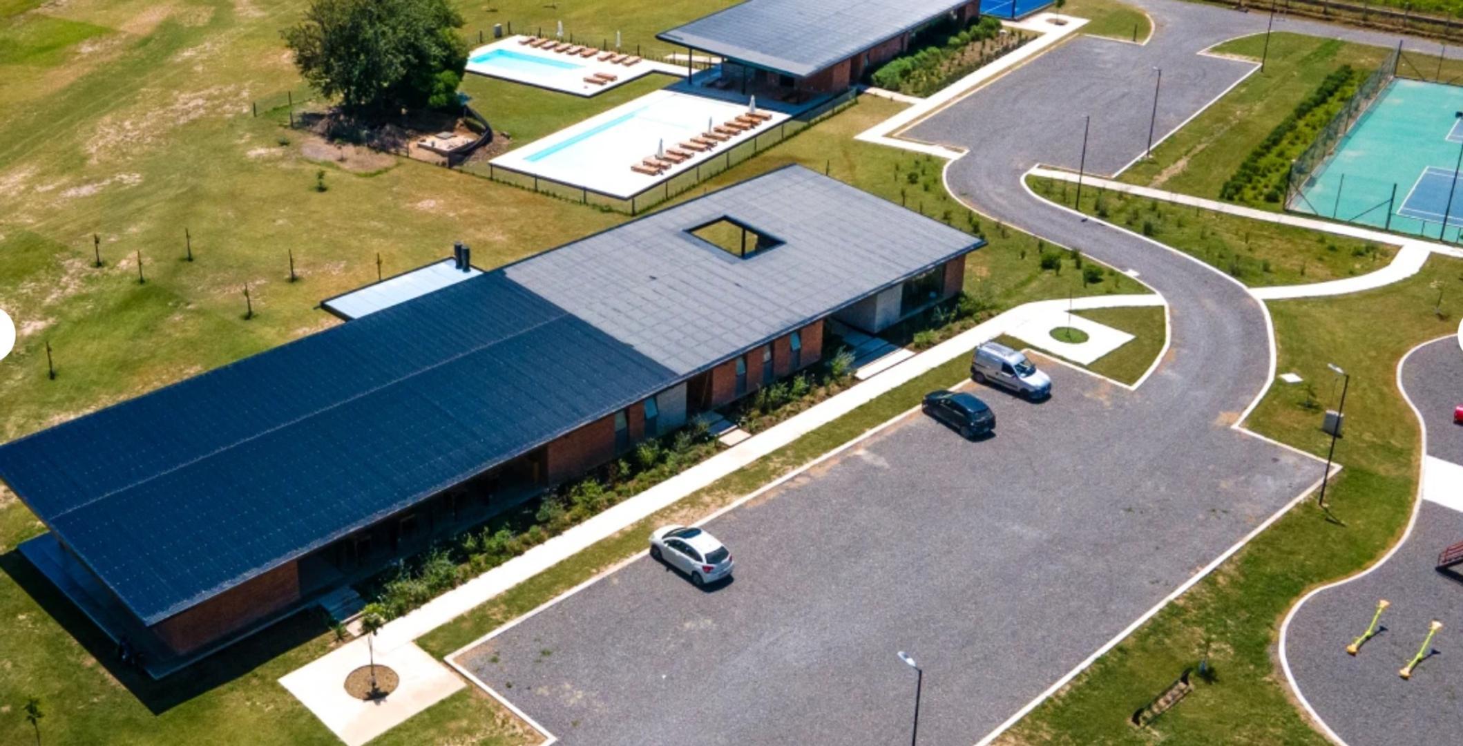 Terreno en esquina con excelente ubicacion