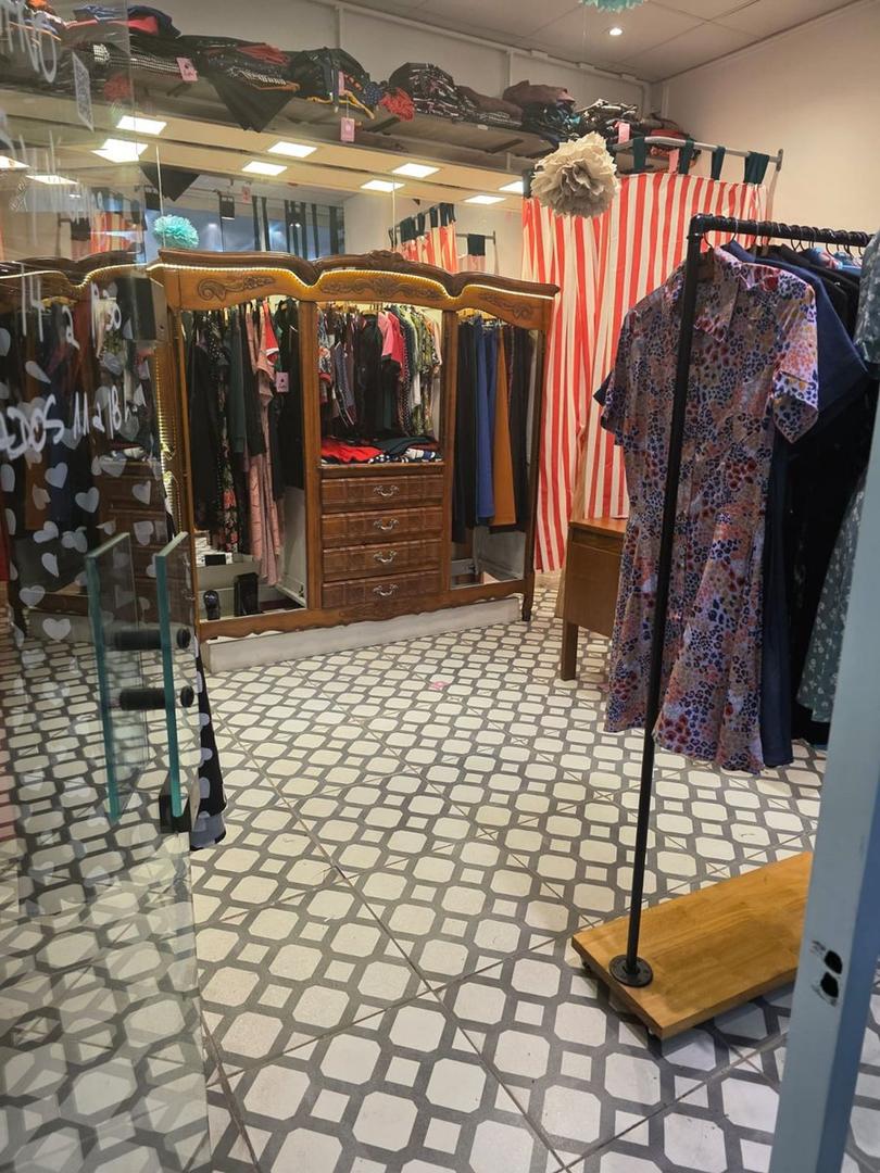 VENTA LOCAL COMERCIAL ALMAGRO GALERIA PATAGONIA