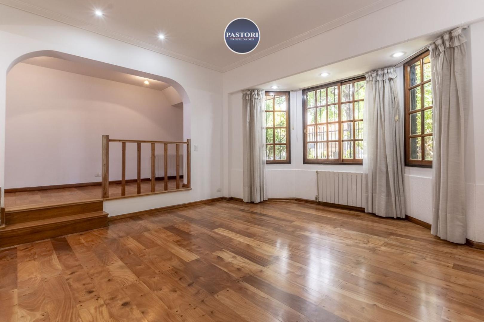 Casa 4 ambientes con 3 baños