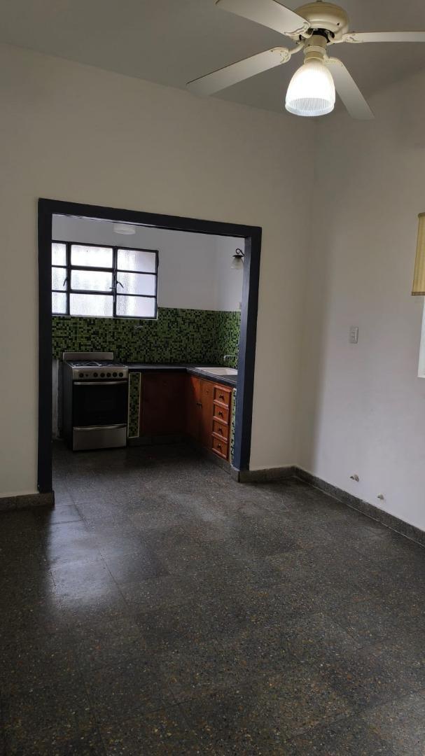 Casa 4 ambientes con patio en Quilmes - Quilmes residencial