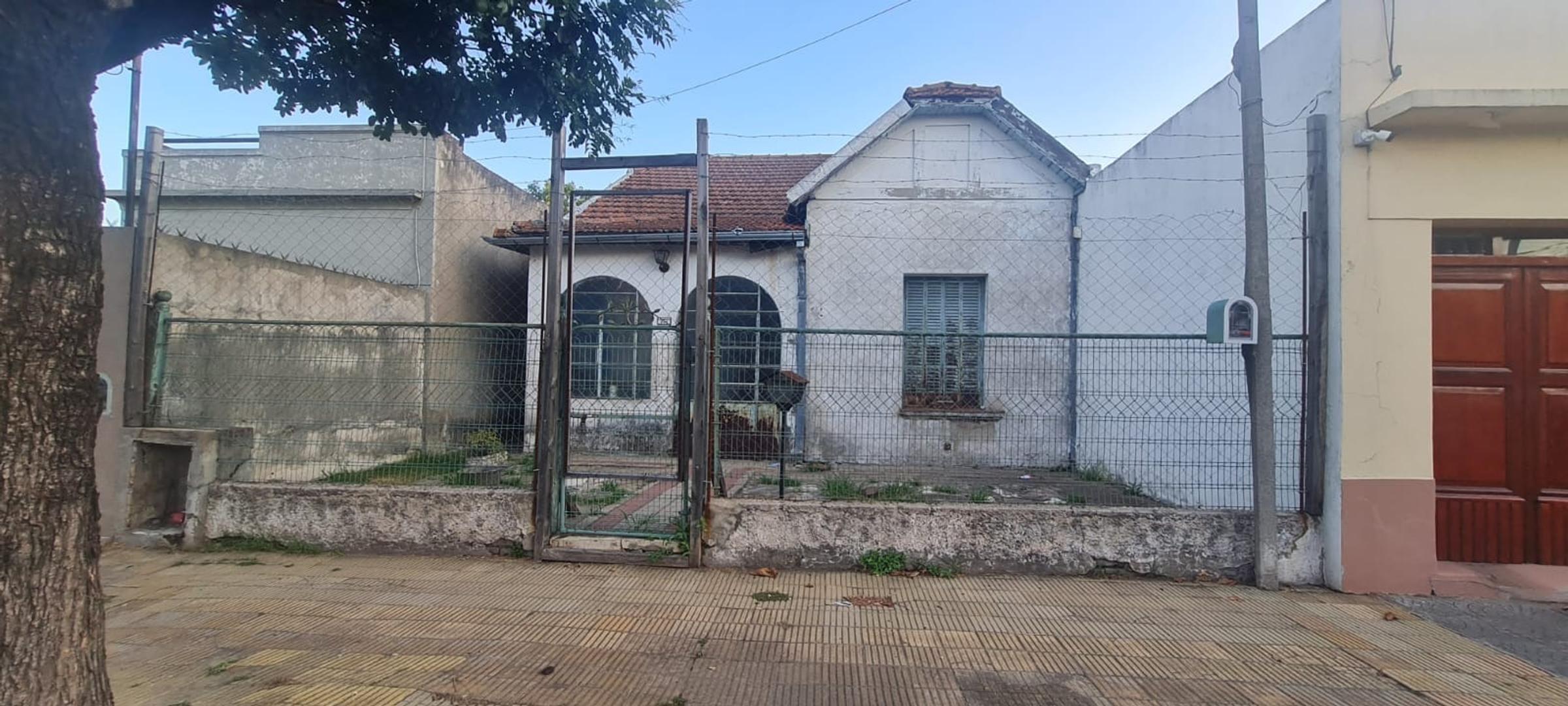 VENTA! Lote de 9x36- IDEAL CONSTRUCCION. Haedo Sur.