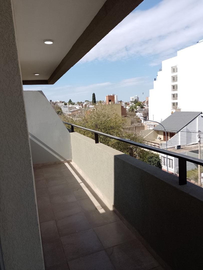 Sarmiento 1635 , Piso 3