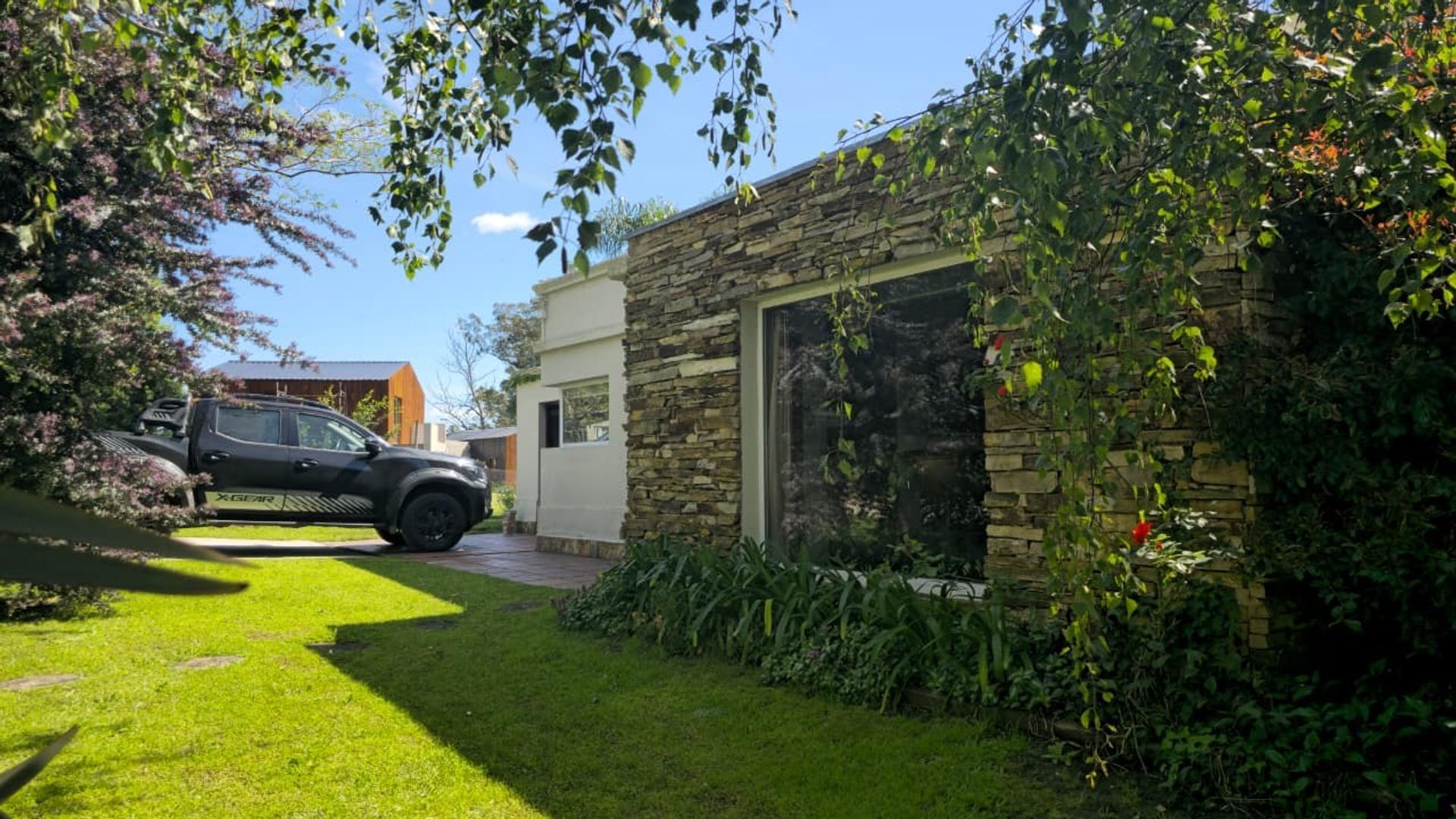 CASA 2 AMB. BARRIO PRIVADO SAN BENITO