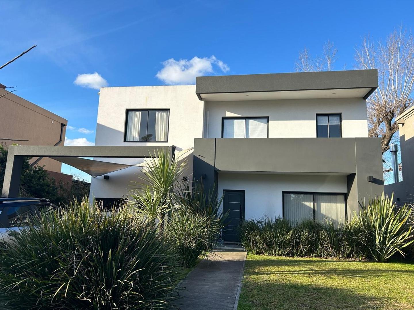 CASA EN VENTA HARAS MARIA VICTORIA