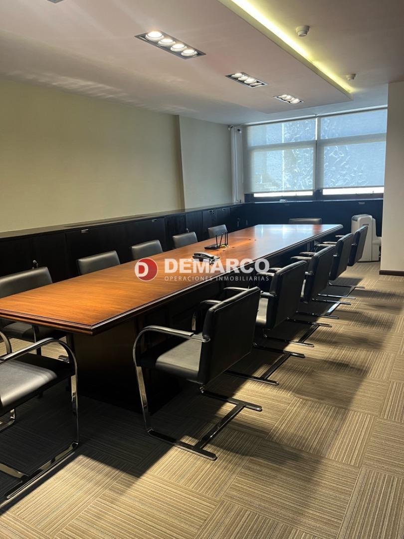 OFICINA 438 M2.IMPECABLE EN EDIFICIO C/ ESTETICA CORPORATIVA