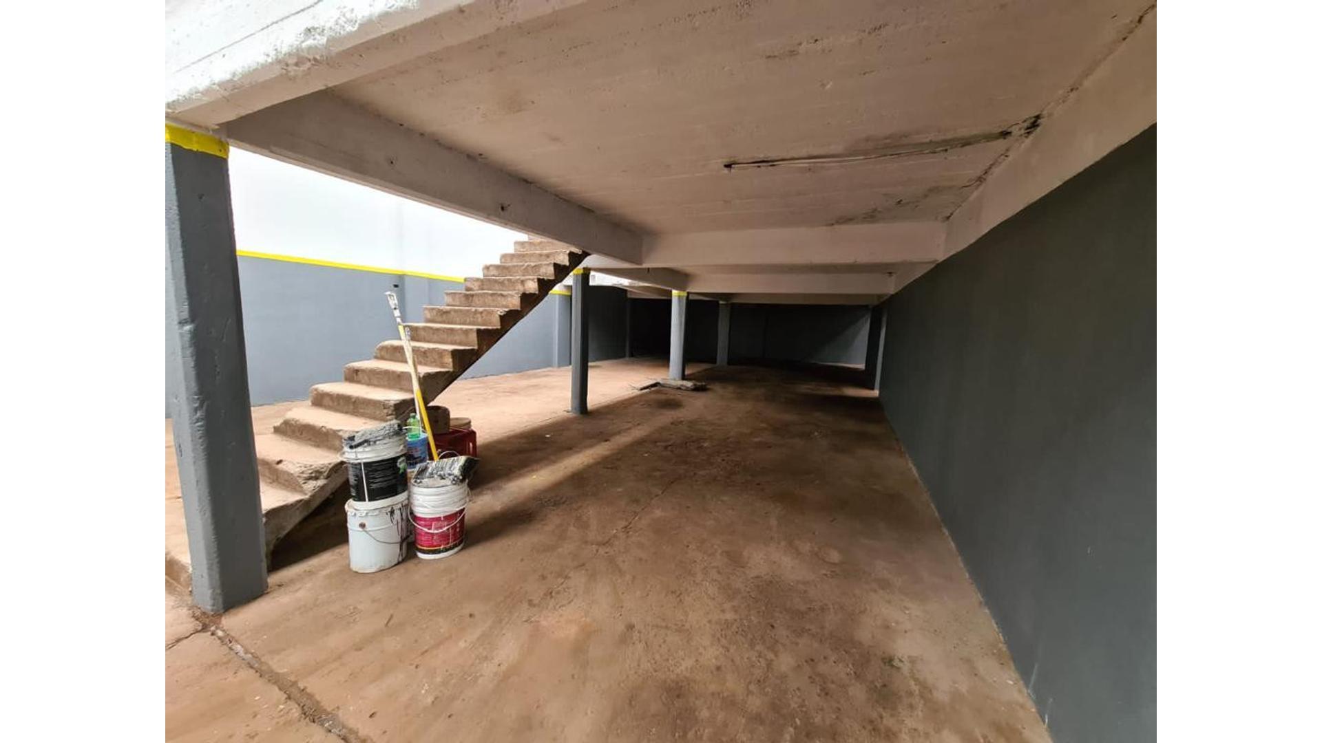 Galpon en Venta en Valentin Alsina, USD 485.000