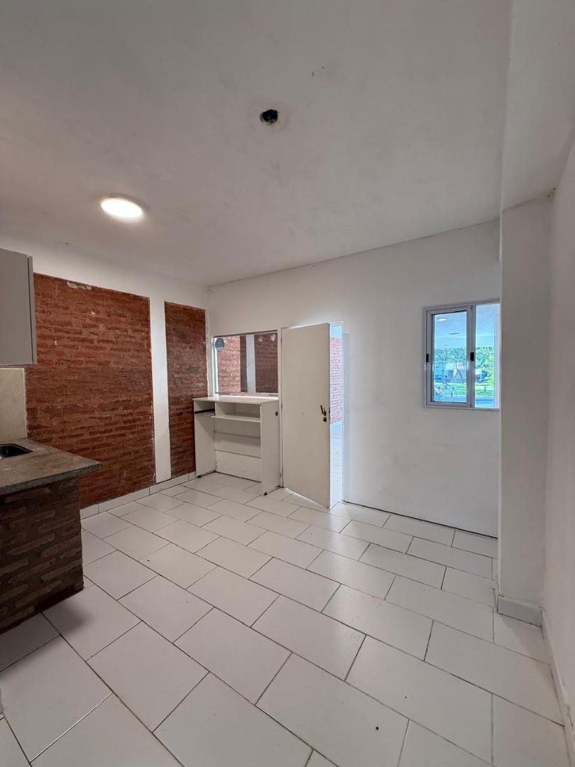 LOCAL CENTRICO EN ALQUILER