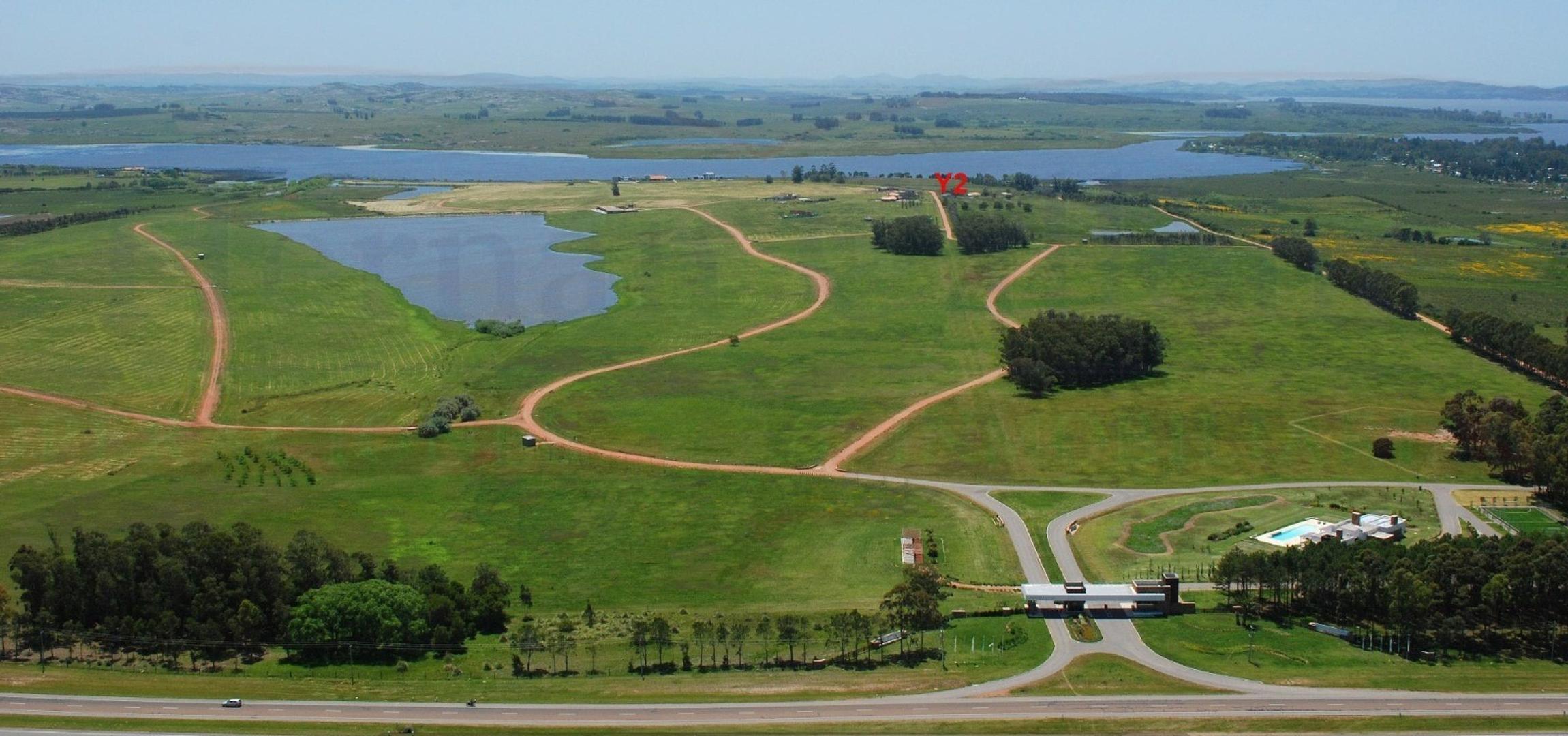 Terreno en Venta en Punta Ballena, USD 400.000