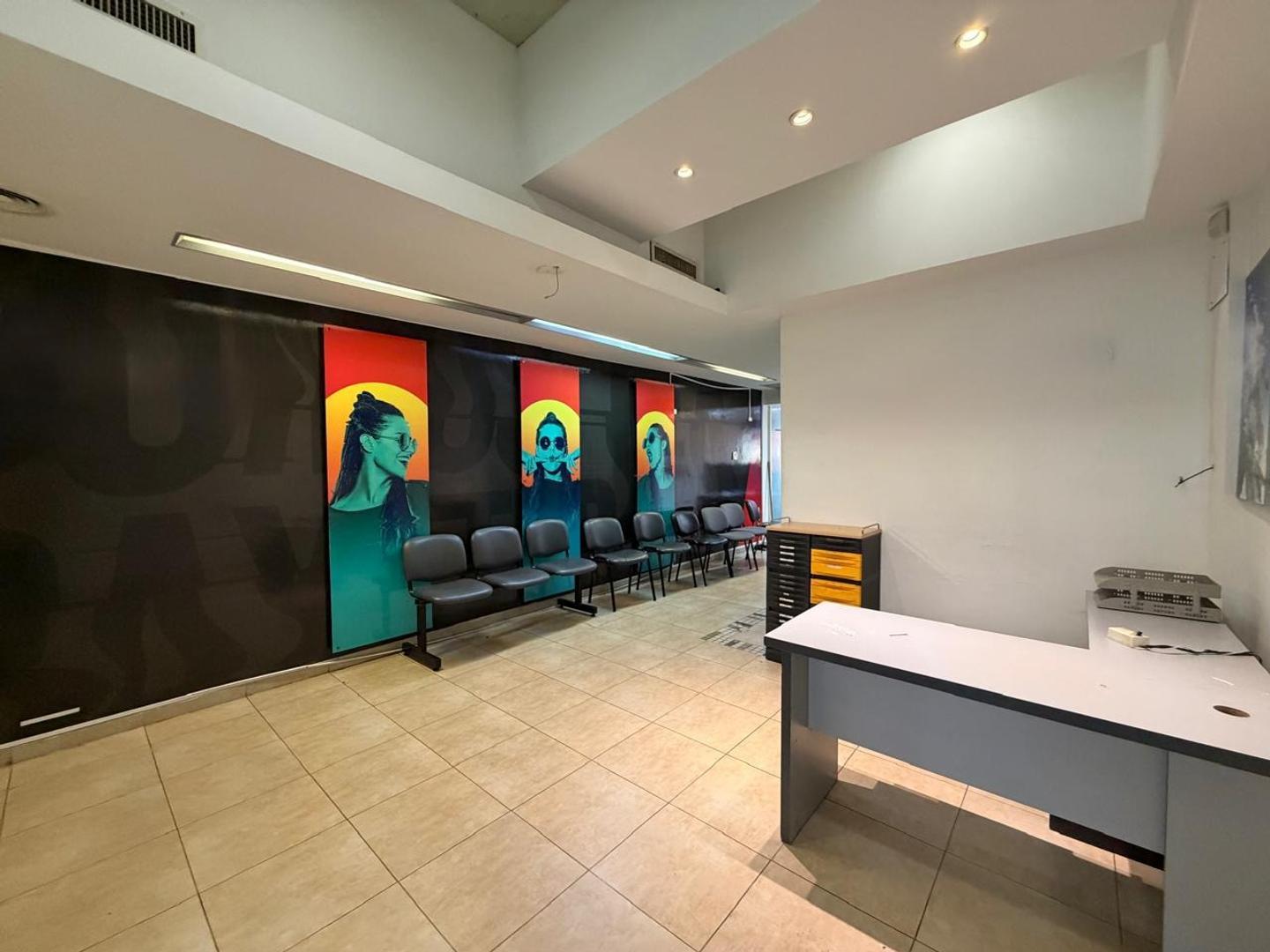 Oficina en Alquiler en Acassuso, $ 2.800.000